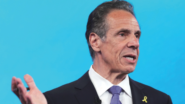 柯谟列举兰德曾受15宗指控 柯谟列举兰德曾受15宗指控