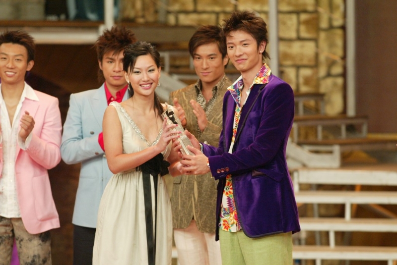 高钧贤于2005年的香港先生选举夺取冠军。 高钧贤于2005年的香港先生选举夺取冠军。