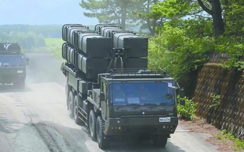 改进型12式反舰导弹发射车 改进型12式反舰导弹发射车