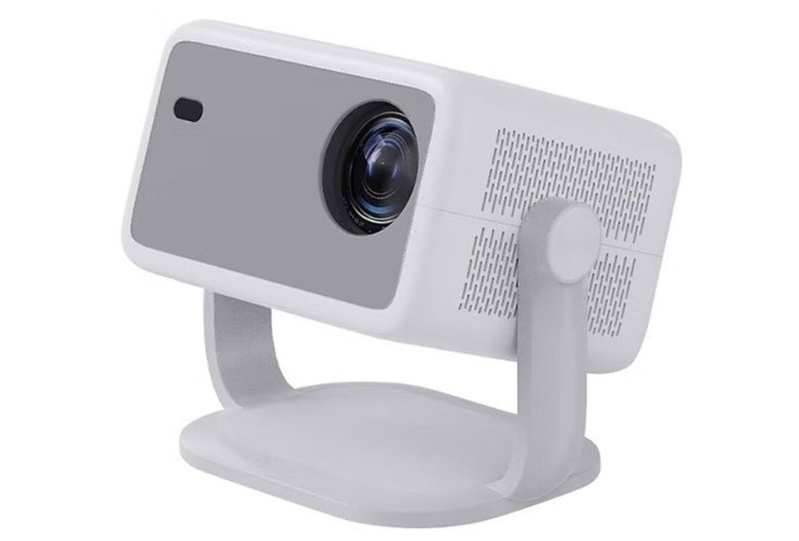 Zoho T10 Max拥有原生1,080p解像度,最大可投射出130吋画面。 Zoho T10 Max拥有原生1,080p解像度,最大可投射出130吋画面。