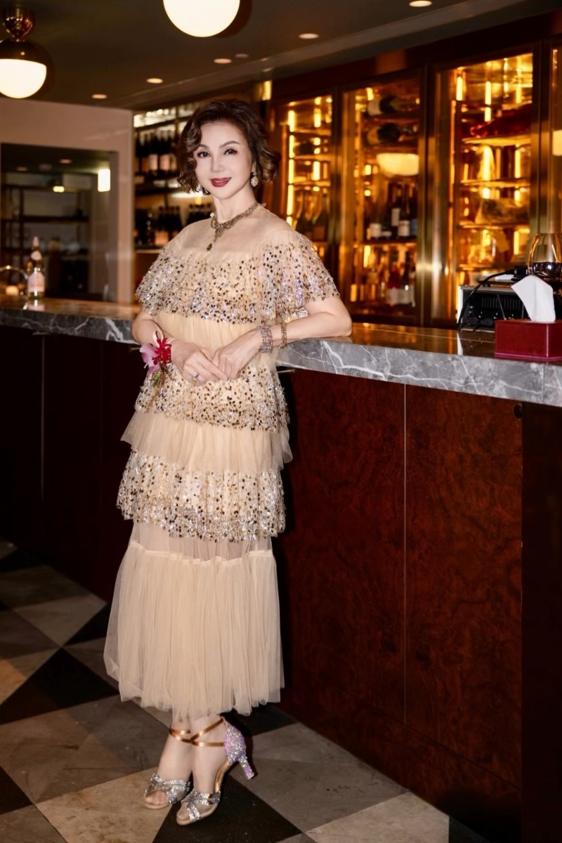 谢玲玲8岁时参加童星甄选,脱颖而出。 谢玲玲8岁时参加童星甄选,脱颖而出。