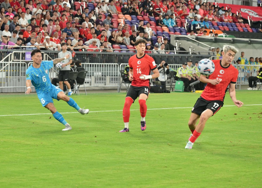 香港(红衫)主场对印度。 香港(红衫)主场对印度。