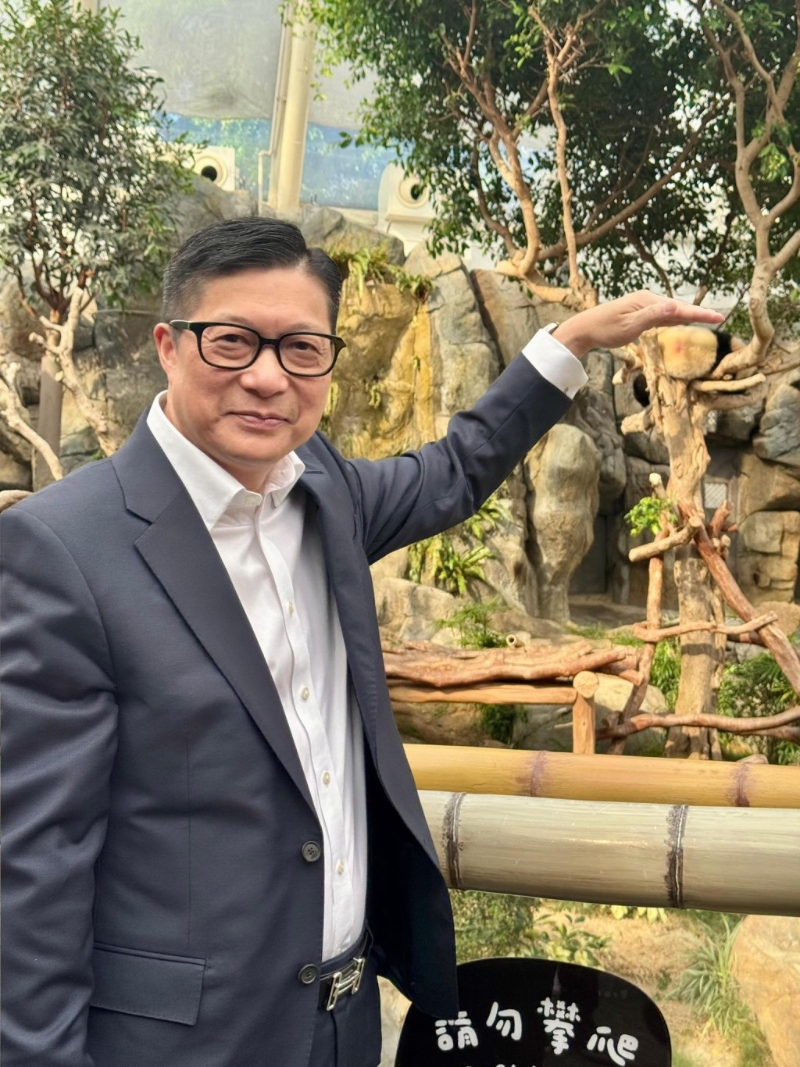 邓炳强第一次探“加加”“得得”2 邓炳强第一次探“加加”“得得”2