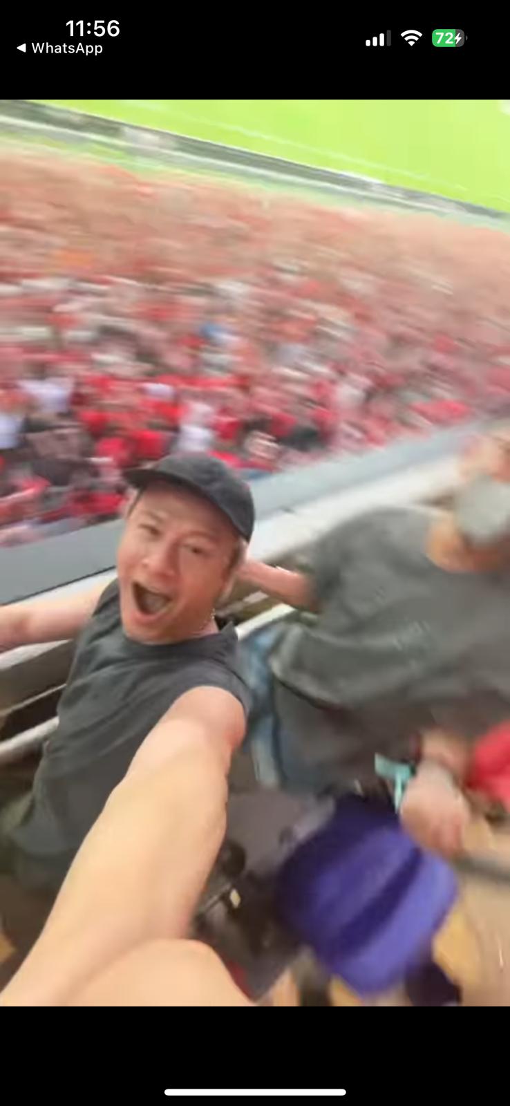 陈健安On仔兴奋到跳起。 陈健安On仔兴奋到跳起。