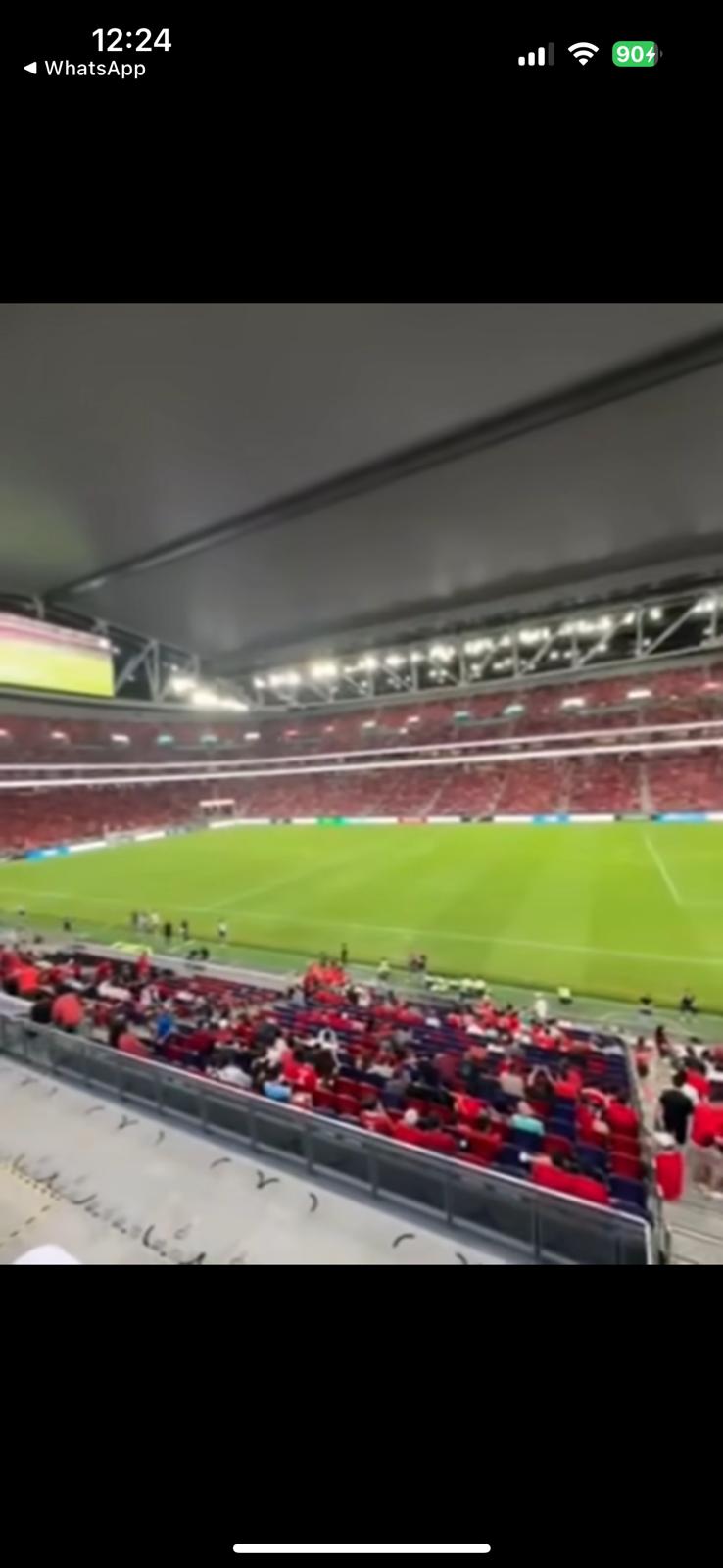 卢觅雪视觉。 卢觅雪视觉。