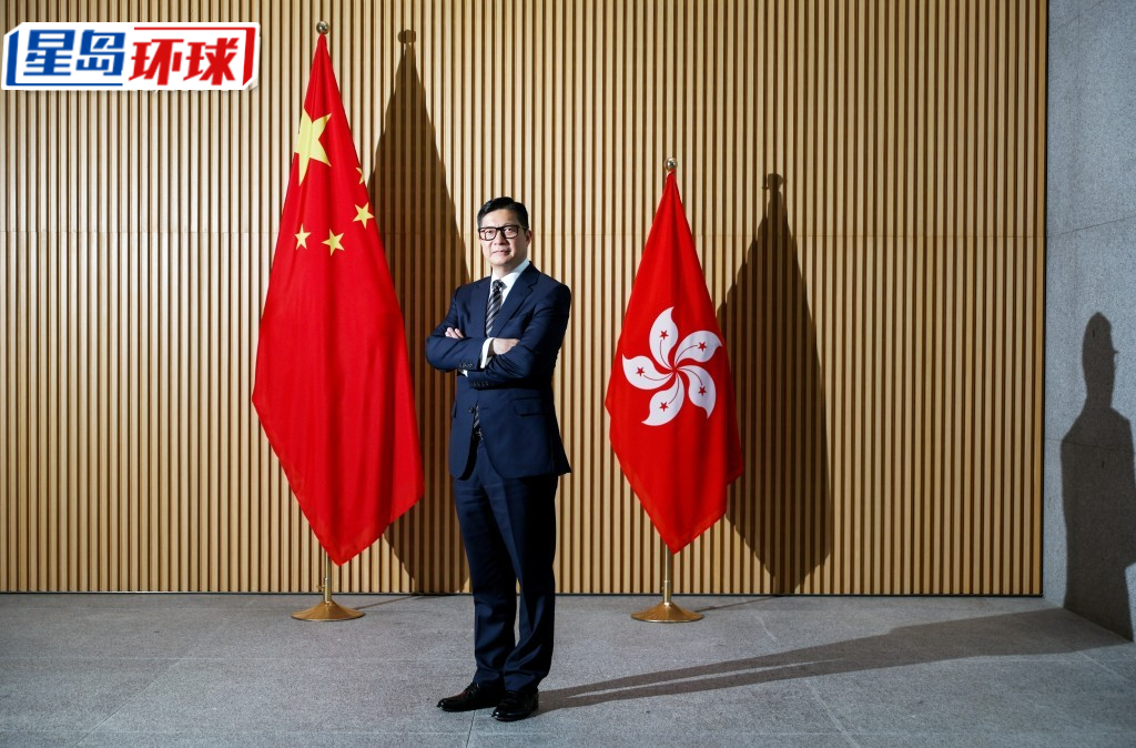 谈及香港面对“软对抗”挑战,邓炳强指已进行约200次澄清及反驳,道破了谎话。 谈及香港面对“软对抗”挑战,邓炳强指已进行约200次澄清及反驳,道破了谎话。