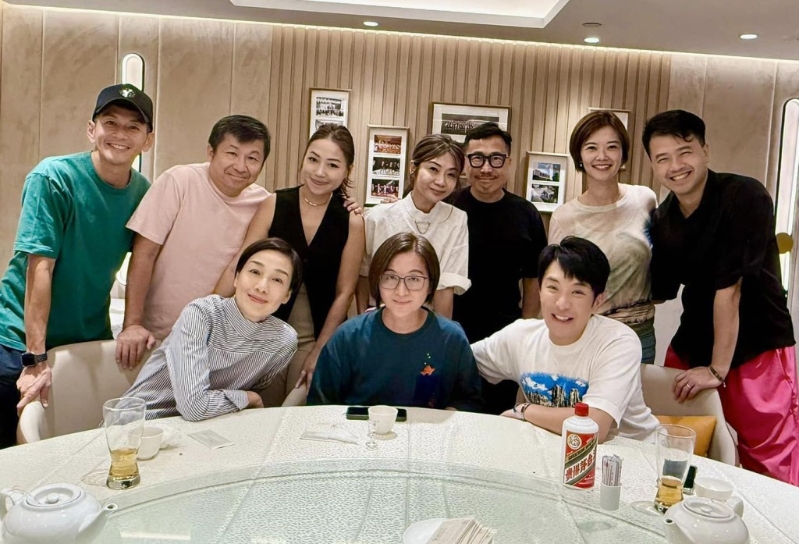 梁思浩早前贴上与吴家乐夫妇聚会的相片。 梁思浩早前贴上与吴家乐夫妇聚会的相片。