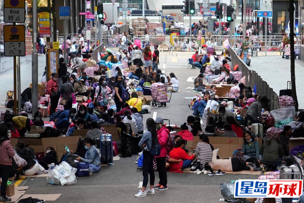 有雇佣公司指,借贷在外佣圈子甚为普遍。 有雇佣公司指,借贷在外佣圈子甚为普遍。