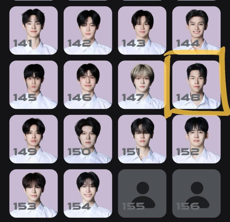 邓佳骏被网民发现参加韩国选秀节目《BOYS PLANE》第2季《BOYS II PLANET》。 邓佳骏被网民发现参加韩国选秀节目《BOYS PLANE》第2季《BOYS II PLANET》。