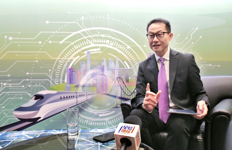 邱国鼎指,正研究在港深西部铁路(洪水桥至前海)项目中,纳入内地设计标准及施工规范。 邱国鼎指,正研究在港深西部铁路(洪水桥至前海)项目中,纳入内地设计标准及施工规范。