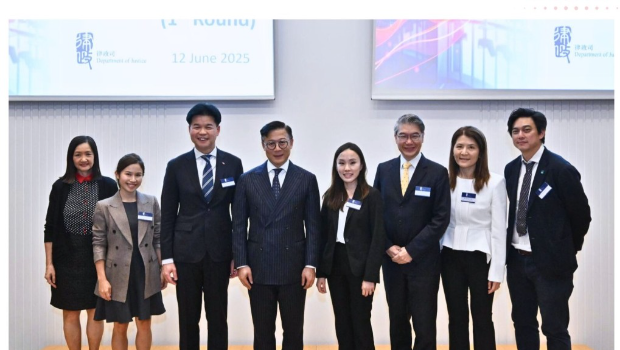 香港律师会昨日(13日)出席由律政司主办的首届LexGoTech圆桌会议。律师会FB图片 香港律师会昨日(13日)出席由律政司主办的首届LexGoTech圆桌会议。律师会FB图片