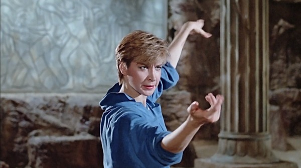 罗芙洛是80年代女打星。 罗芙洛是80年代女打星。