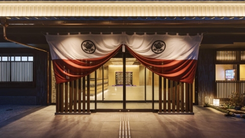 京都酒店爆食物中毒 京都酒店爆食物中毒