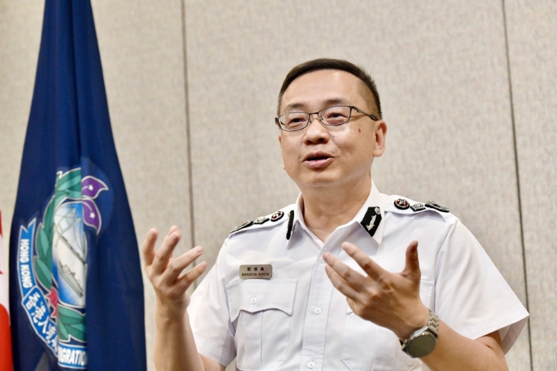 入境处处长郭俊峯强调,入境处积极培训前线人员的国家安全意识和执法能力。.jpg 入境处处长郭俊峯强调,入境处积极培训前线人员的国家安全意识和执法能力。.jpg