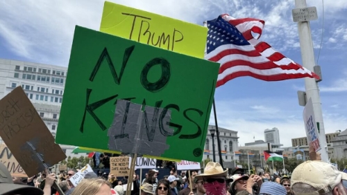 反特朗普大规模示威 反特朗普大规模示威