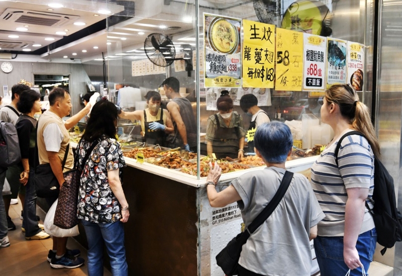 两餸饭名店权发小厨亦有在油麻地“插旗”。 两餸饭名店权发小厨亦有在油麻地“插旗”。