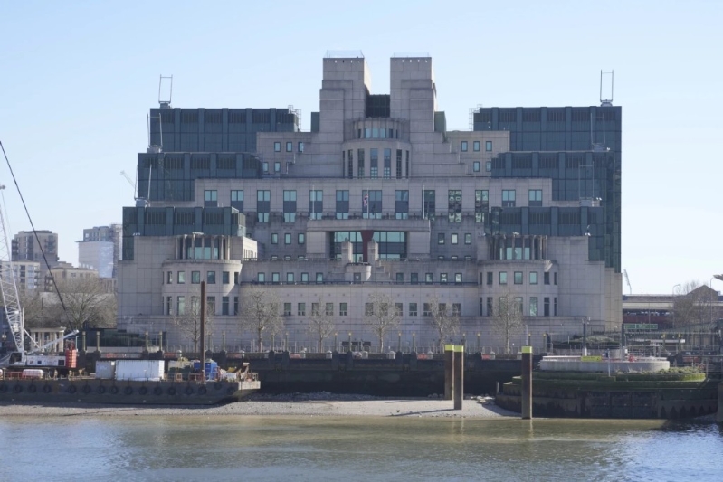 MI6 MI6