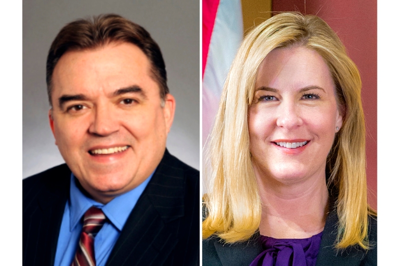 明尼苏达州众议会议员霍特曼(Melissa Hortman,上图右)与丈夫14日遭57岁男子博尔特(Vance Boelter)枪杀身亡,议员霍夫曼(John Hoffman,上图左)与妻子遭枪击后倖存。(美联社) 明尼苏达州众议会议员霍特曼(Melissa Hortman,上图右)与丈夫14日遭57岁男子博尔特(Vance Boelter)枪杀身亡,议员霍夫曼(John Hoffman,上图左)与妻子遭枪击后倖存。(美联社)