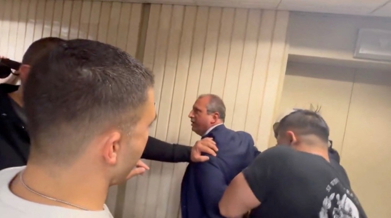 纽约民主党籍官员兰德遭ICE拘留。.jpg 纽约民主党籍官员兰德遭ICE拘留。.jpg