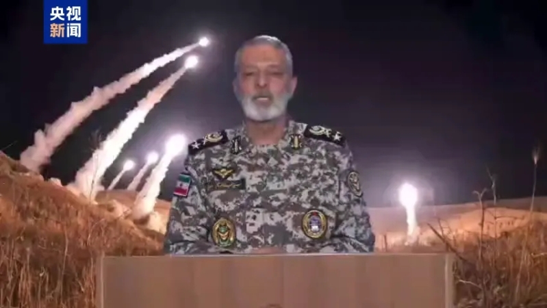 伊朗武装部队新任总参谋长阿卜杜勒—拉希姆·穆萨维17日发表讲话 伊朗武装部队新任总参谋长阿卜杜勒—拉希姆·穆萨维17日发表讲话