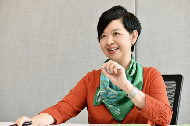 房屋局局长何永贤。 房屋局局长何永贤。