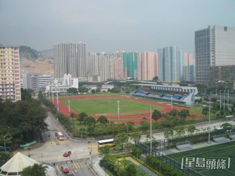 九龙湾运动场将于明年首季起展开大型翻新工程。 九龙湾运动场将于明年首季起展开大型翻新工程。