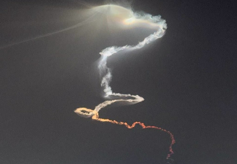 伊朗可能发射霍拉姆沙赫尔-4(Khorramshahr-4)中程弹道导弹。.jpg 伊朗可能发射霍拉姆沙赫尔-4(Khorramshahr-4)中程弹道导弹。.jpg