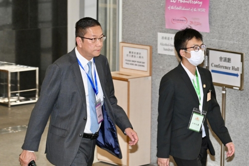 全国政协常委施荣怀。 刘骏轩摄 全国政协常委施荣怀。 刘骏轩摄