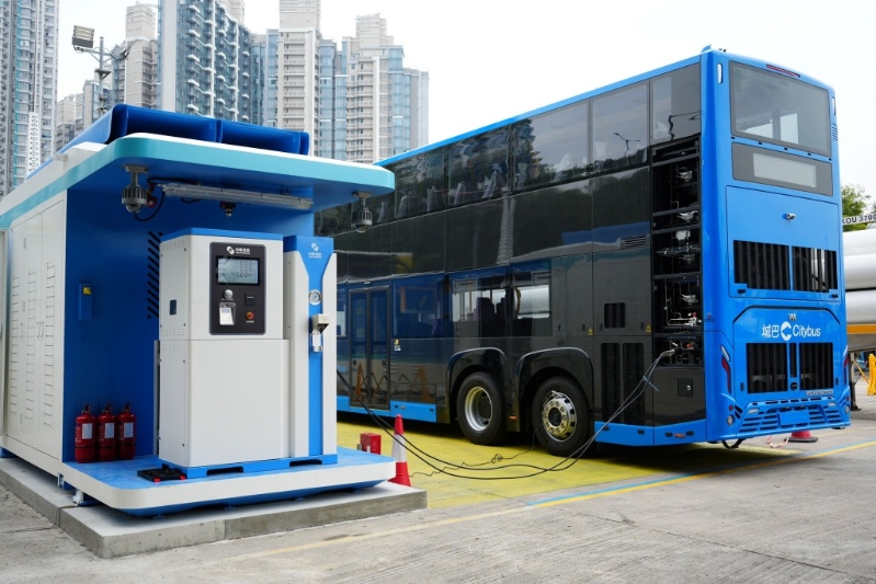 社会有必要加快推动兴建更多融合“油、气、氢、电、服务”的综合型能源服务站。 社会有必要加快推动兴建更多融合“油、气、氢、电、服务”的综合型能源服务站。