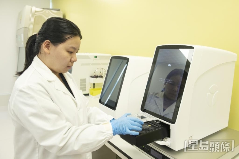 PlasmarkAD为阿兹海默症的早期筛检和分期,提供便捷且准确率高的检测方案。 PlasmarkAD为阿兹海默症的早期筛检和分期,提供便捷且准确率高的检测方案。