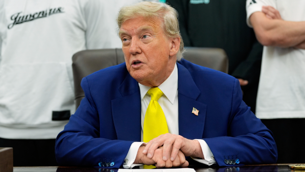 特朗普在华盛顿白宫椭圆形办公室接见尤文图斯足球俱乐部成员 特朗普在华盛顿白宫椭圆形办公室接见尤文图斯足球俱乐部成员