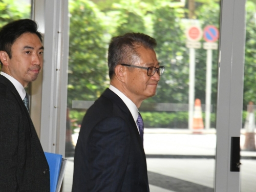 财政司司长陈茂波。 财政司司长陈茂波。