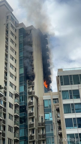 单位火光熊熊。 单位火光熊熊。