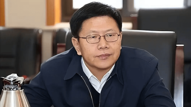 前包钢集团董事长魏栓师。 前包钢集团董事长魏栓师。