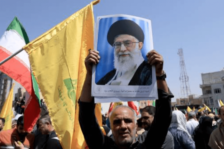 哈梅内伊是伊朗最高领袖。 哈梅内伊是伊朗最高领袖。