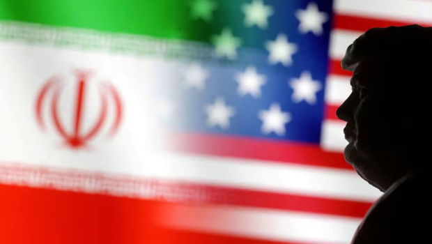 图为伊朗国旗、美国国旗,以及美国总统特朗普3D列印模型。 图为伊朗国旗、美国国旗,以及美国总统特朗普3D列印模型。