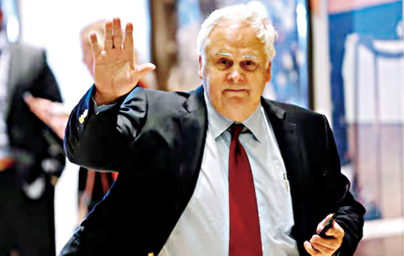 物流巨头联邦快递(FedEx)创办人史密斯21日晚间因心脏病发离世,享年80岁。 路透社资料图片 物流巨头联邦快递(FedEx)创办人史密斯21日晚间因心脏病发离世,享年80岁。 路透社资料图片