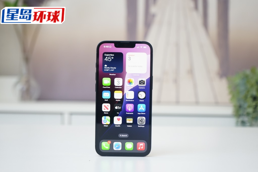 iPhone 16e iPhone 16e