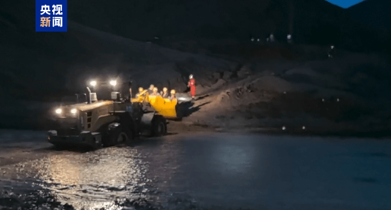 救援人员 救援人员