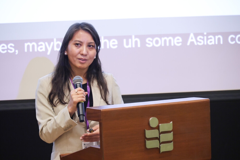 阿里法拉比哈萨克国立大学和哈萨克国立女子师范大学迪娜拉·道恩博士发表主题演讲。 阿里法拉比哈萨克国立大学和哈萨克国立女子师范大学迪娜拉·道恩博士发表主题演讲。