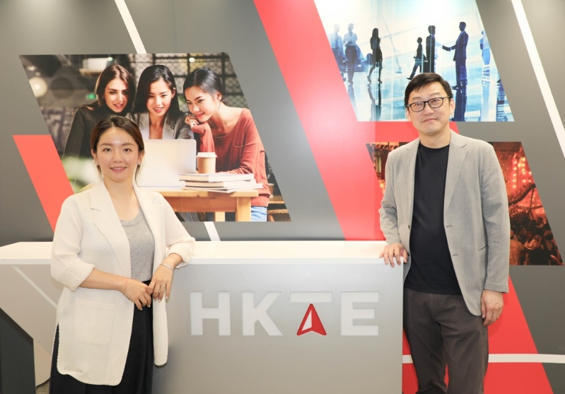 左起:香港英诺天使基金初级合伙人吴戈、香港科技青年联合会会长胡盛龙。 左起:香港英诺天使基金初级合伙人吴戈、香港科技青年联合会会长胡盛龙。