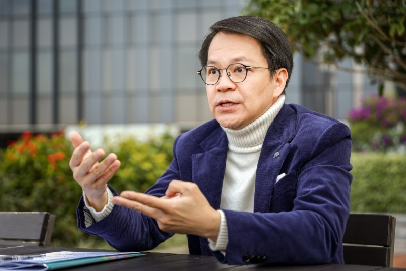 陈克勤表示,民建联尊重各成员有其选择。 陈克勤表示,民建联尊重各成员有其选择。