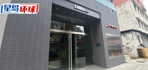 宏创方监控拍到有男子送电子磅入涉案单位 宏创方监控拍到有男子送电子磅入涉案单位