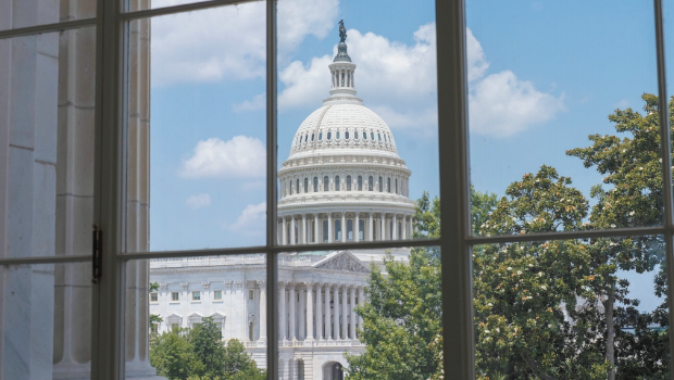 特朗普促尽快通过“大而美法案” 特朗普促尽快通过“大而美法案”