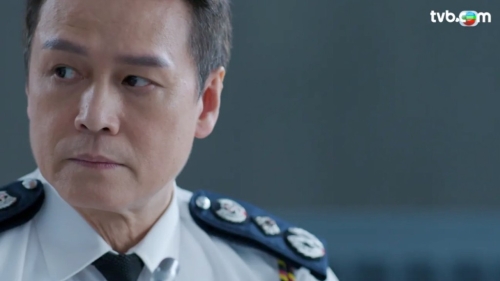 杨仲恩被指撞样郭晋安。 杨仲恩被指撞样郭晋安。