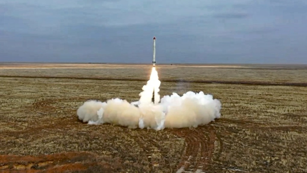 俄军早年进行战术核武演习。 俄军早年进行战术核武演习。