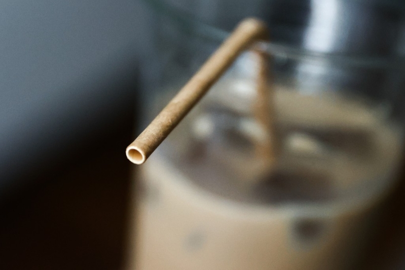 韩国星巴克指顾客投诉纸饮管太难用。 韩国星巴克指顾客投诉纸饮管太难用。