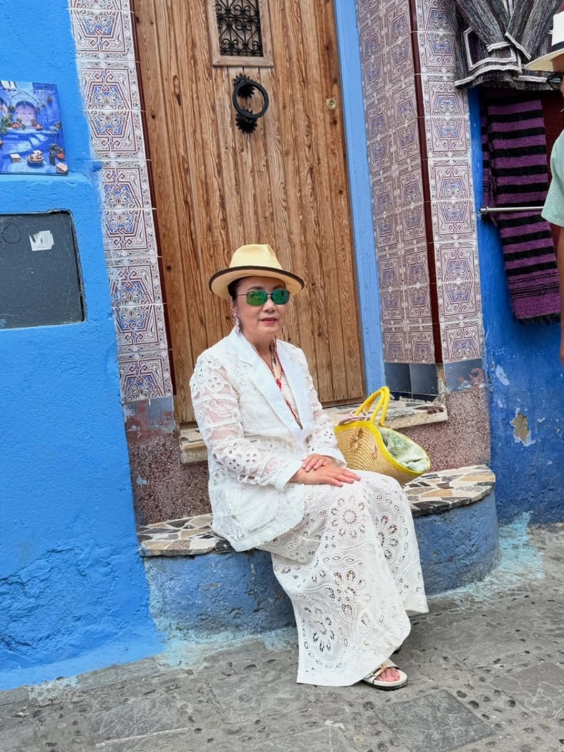 汪明荃的草织手挽袋,是La Milanesa的新款产品,售价为283欧罗(约2,600港元)。 汪明荃的草织手挽袋,是La Milanesa的新款产品,售价为283欧罗(约2,600港元)。