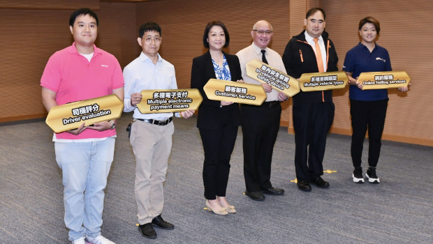 运输署表示,将向现正试行的5支车队发放牌照。 运输署表示,将向现正试行的5支车队发放牌照。