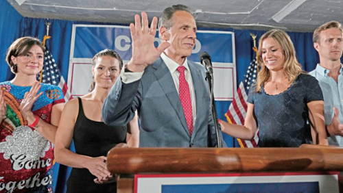 柯谟拒退选料11月再战 柯谟拒退选料11月再战